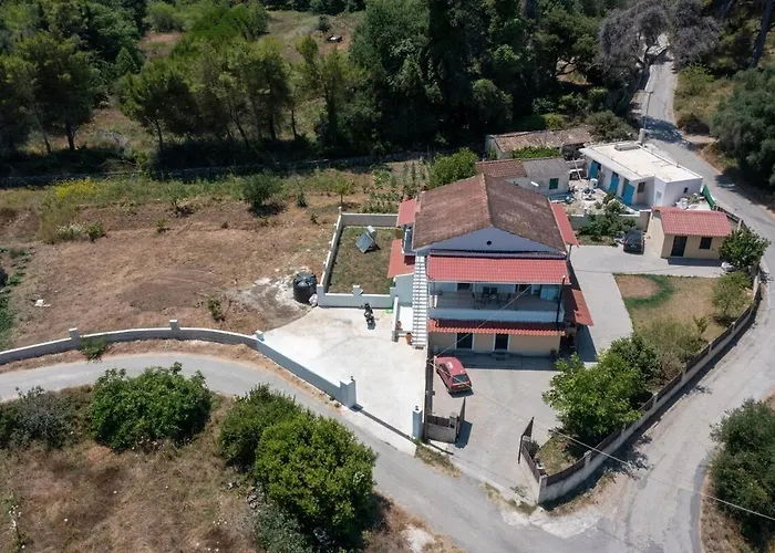 Tereza's Charming House Апартаменты Kontogialos